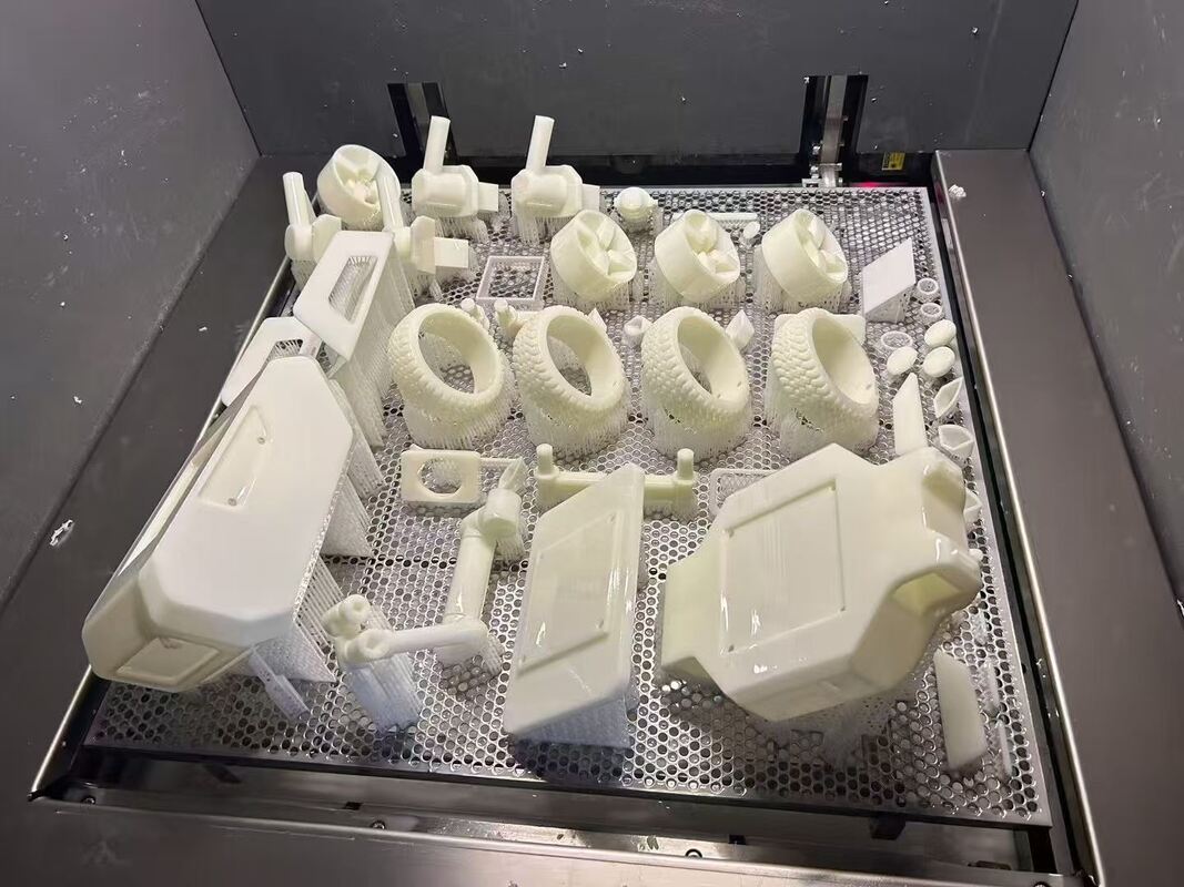 SLA 3D Printing Service For Multi Part Product Prototype Validation